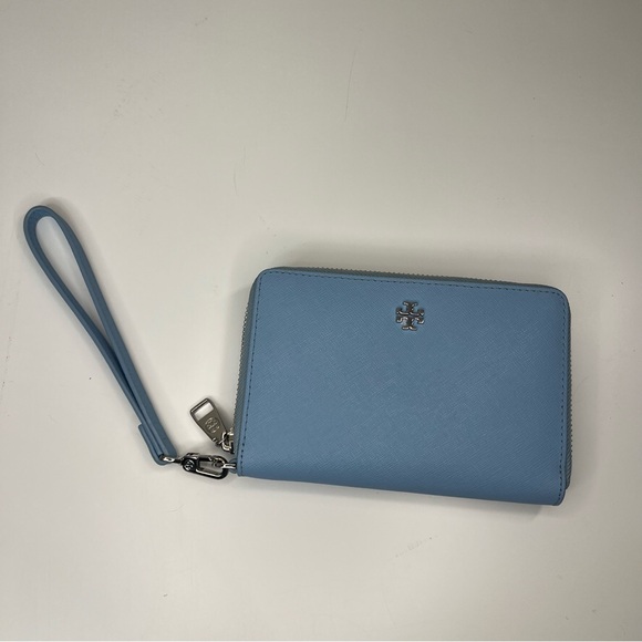 TORY BURCH Light Blue Saffiano Zip Around Wrist Wallet - Picture 2 of 10